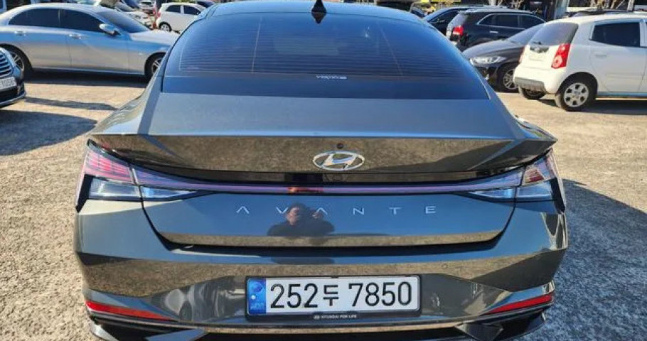 Hyundai Avante 