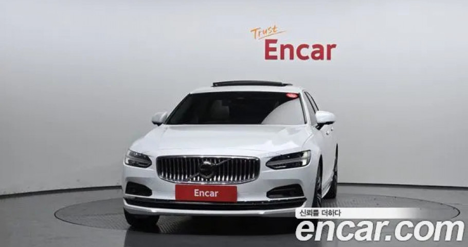 Volvo S90 