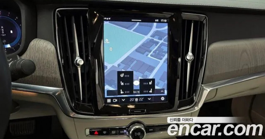Volvo S90 