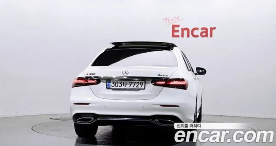 Mercedes-Benz E-Class 