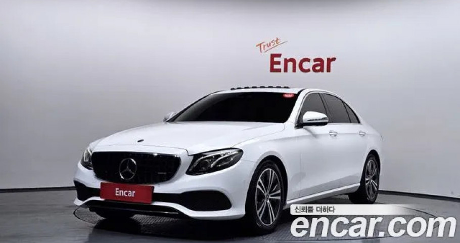 Mercedes-Benz E-Class 