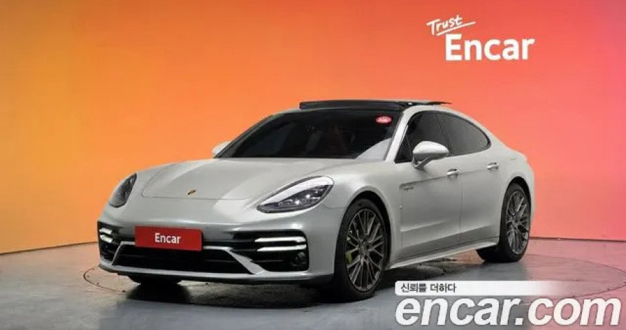 Porsche Panamera 