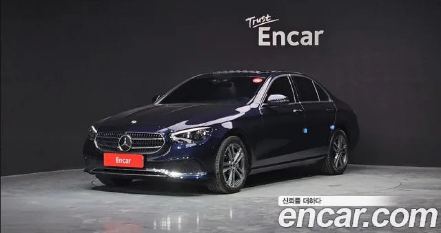 Mercedes-Benz E-Class 