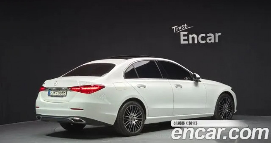 Mercedes-Benz C-Class 