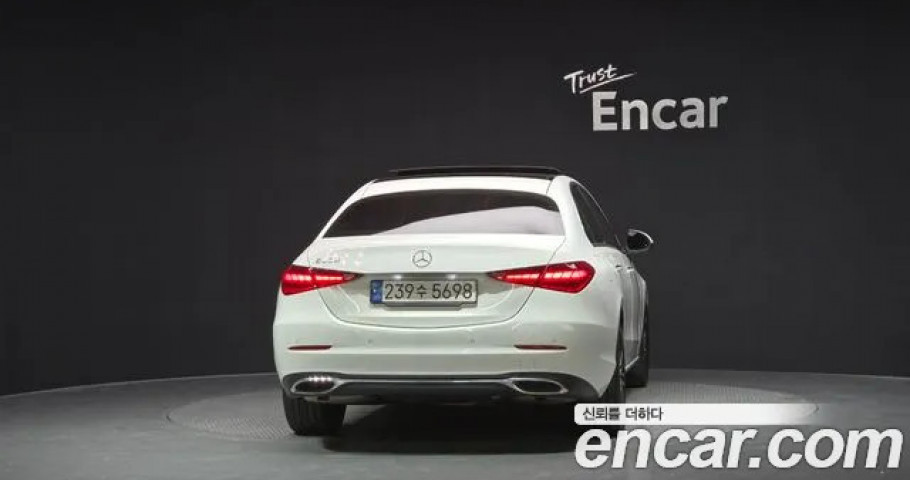 Mercedes-Benz C-Class 