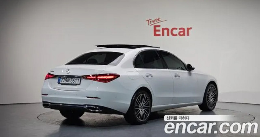 Mercedes-Benz C-Class 