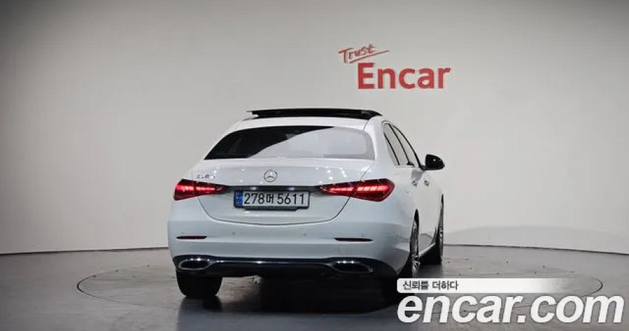 Mercedes-Benz C-Class 