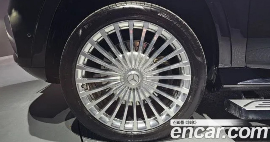 Mercedes-Benz GLS-Class 