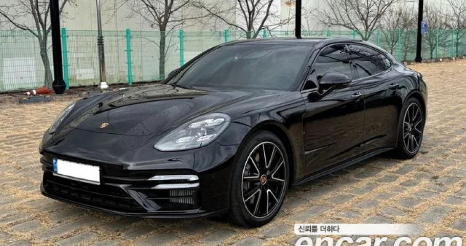 Porsche Panamera 