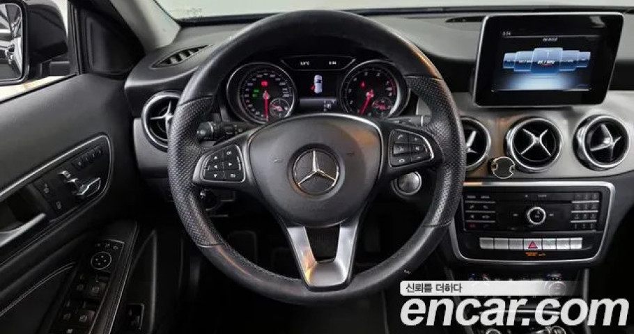 Mercedes-Benz Gla-Class 