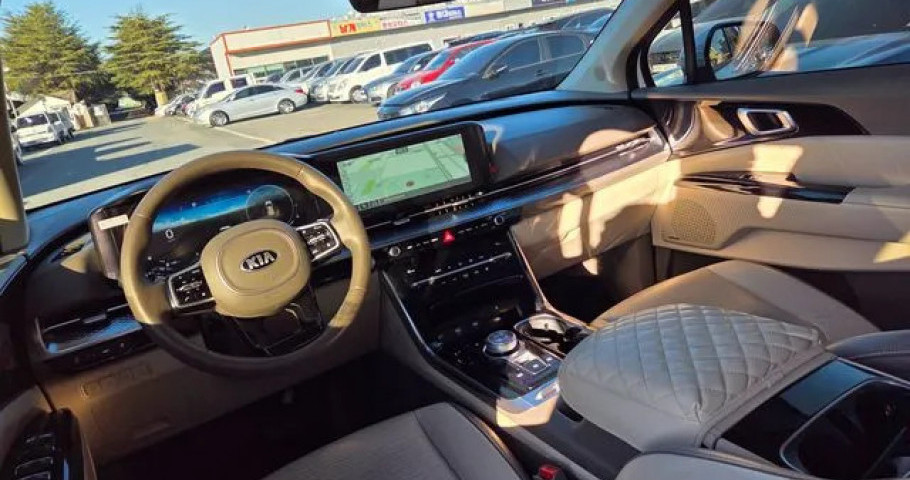 Kia Carnival 
