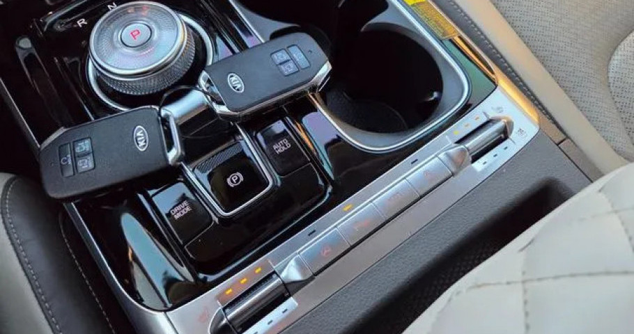 Kia Carnival 
