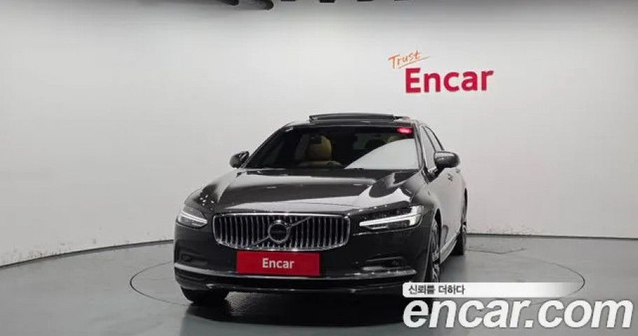 Volvo S90 