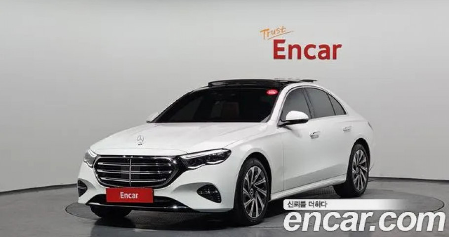 Mercedes-Benz E-Class 