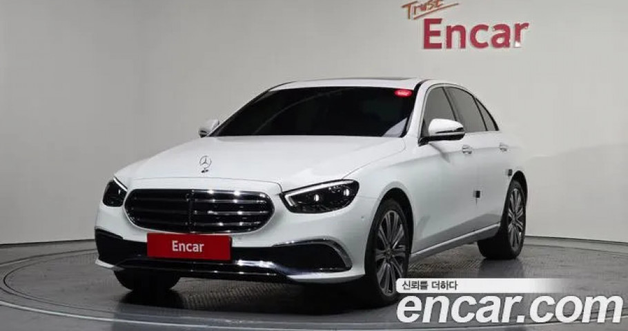Mercedes-Benz E-Class 