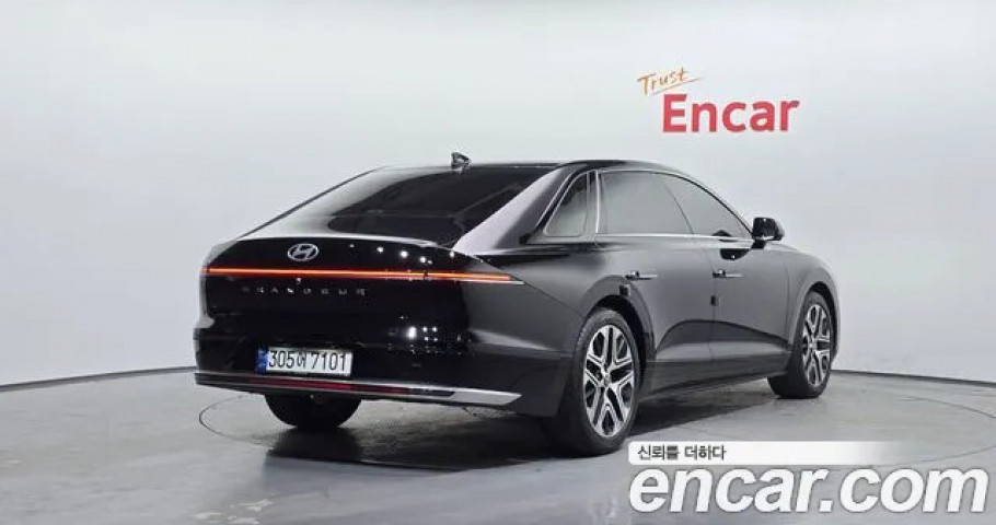 Hyundai Grandeur 