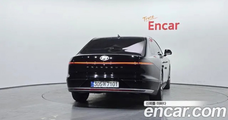 Hyundai Grandeur 