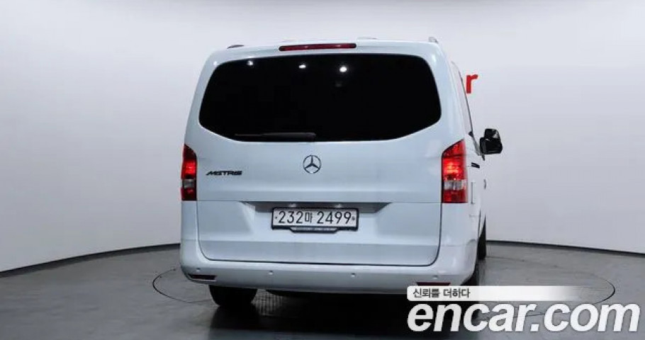 Mercedes-Benz V-Class 