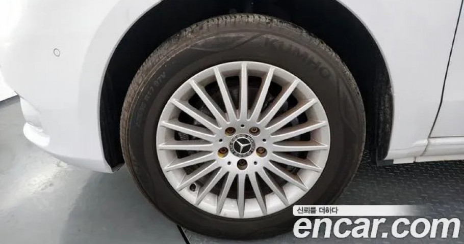 Mercedes-Benz V-Class 