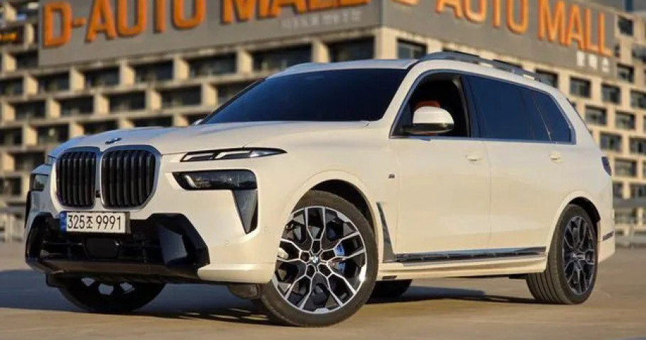 BMW X7 