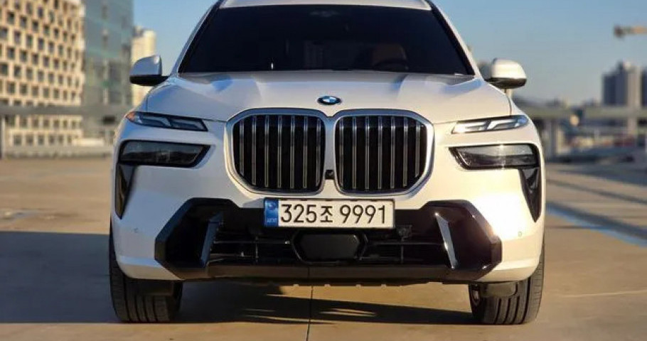 BMW X7 