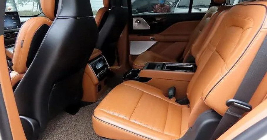 Lincoln Aviator 