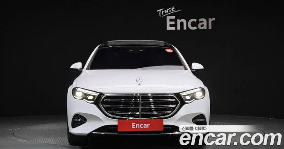 Mercedes-Benz E-Class 