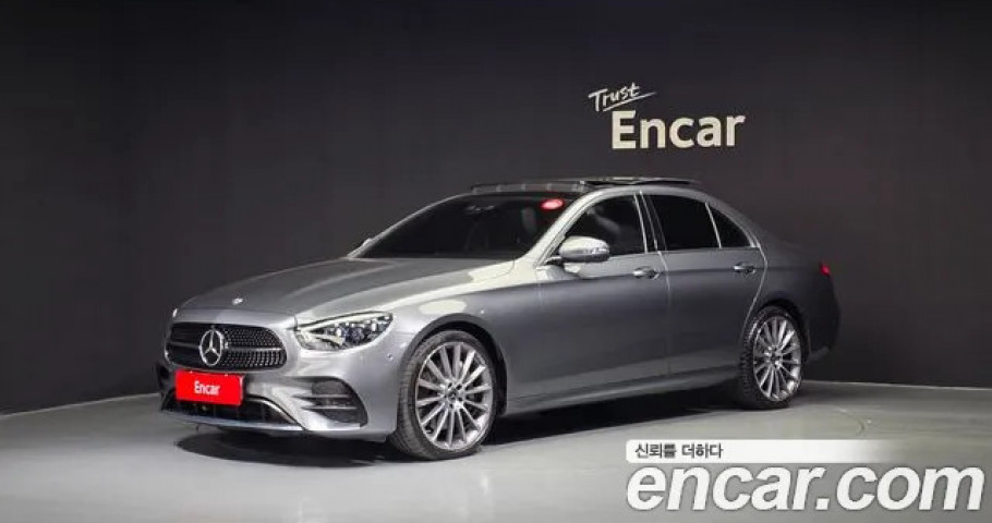 Mercedes-Benz E-Class 