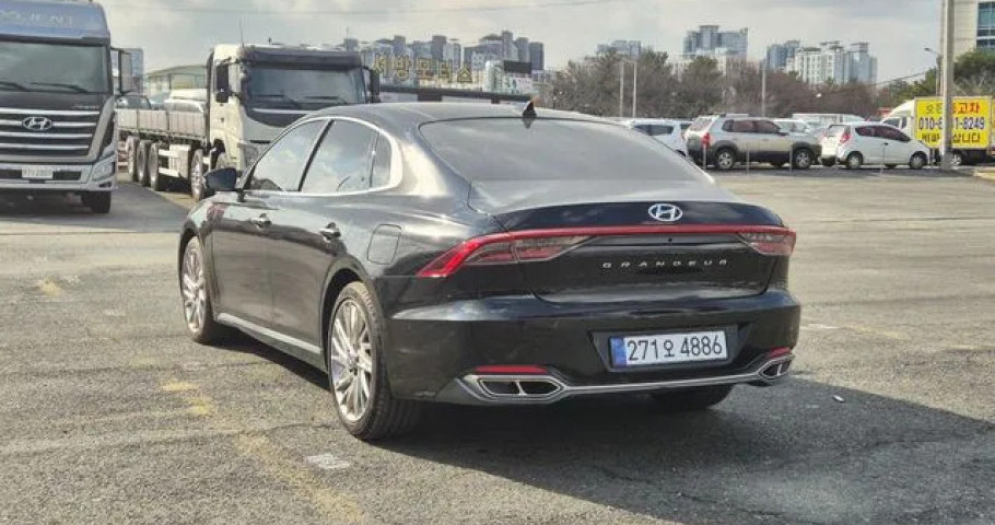 Hyundai Grandeur 