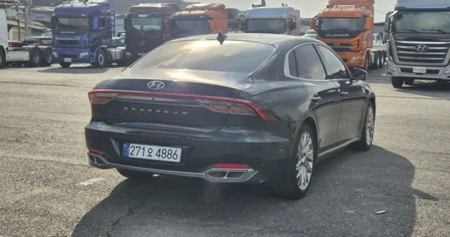 Hyundai Grandeur 