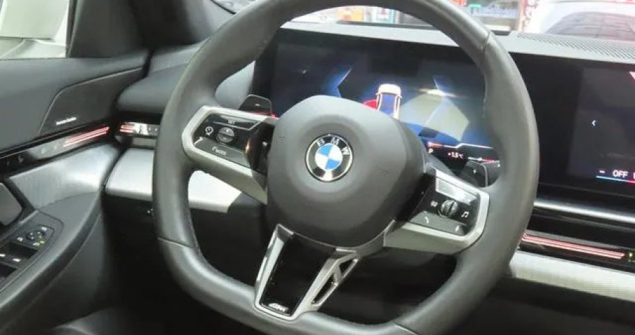 Bmw 5-Series 