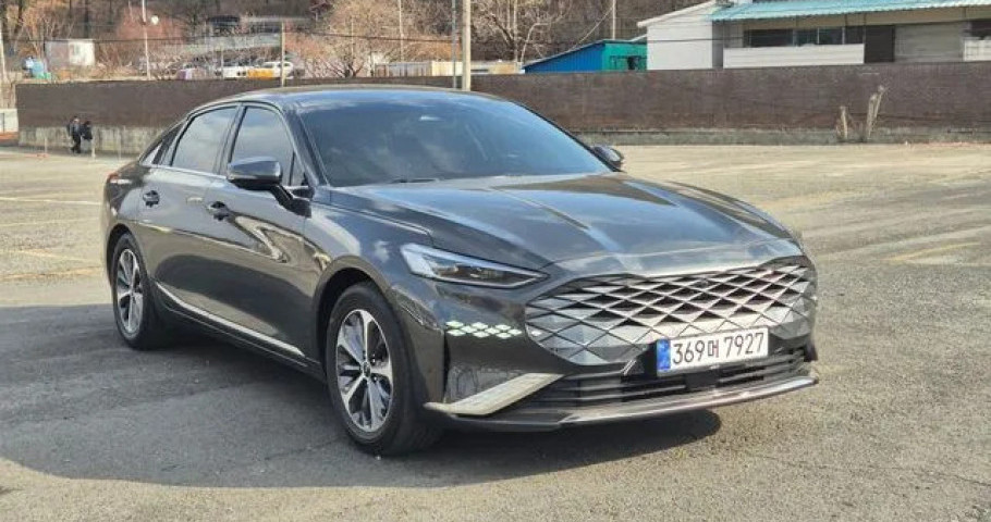Kia K8 