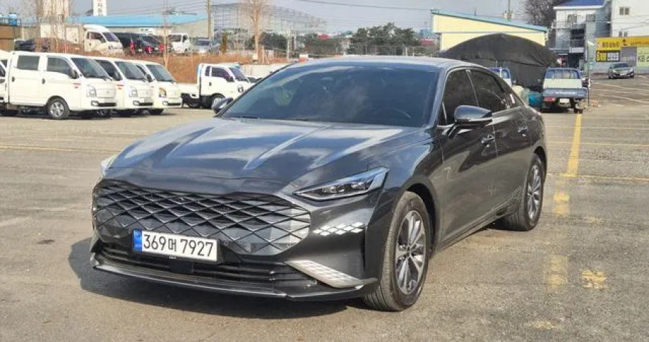 Kia K8 