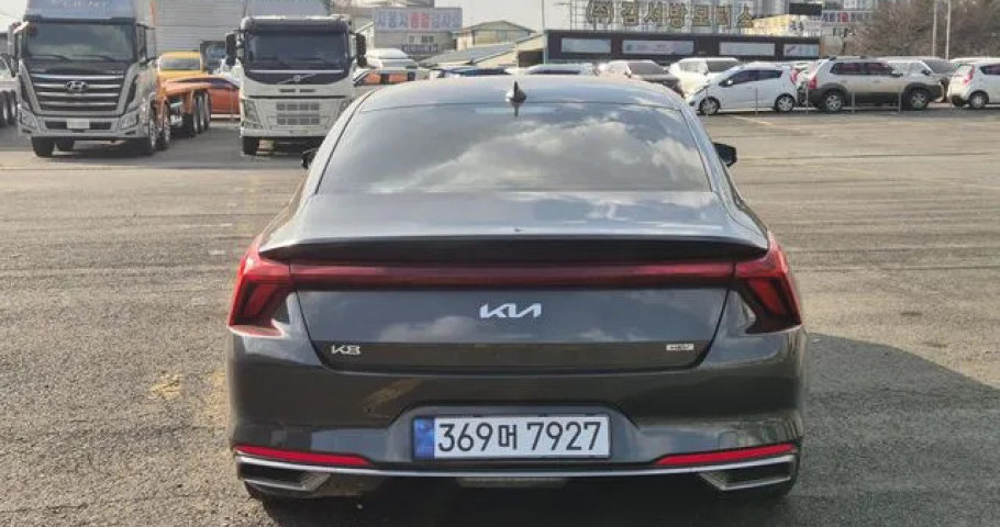 Kia K8 