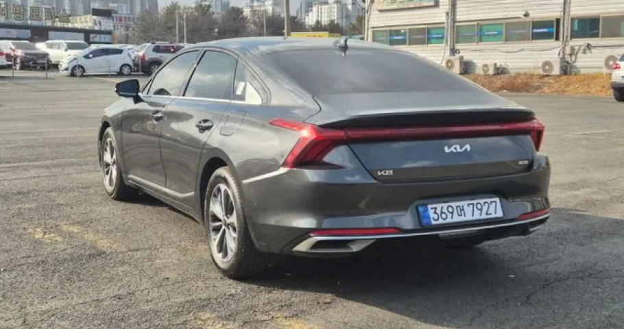 Kia K8 