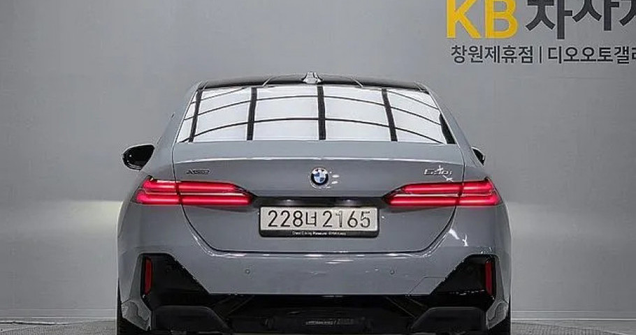 Bmw 5-Series 