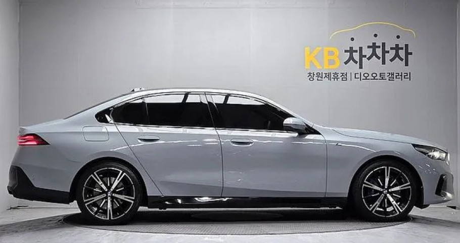 Bmw 5-Series 
