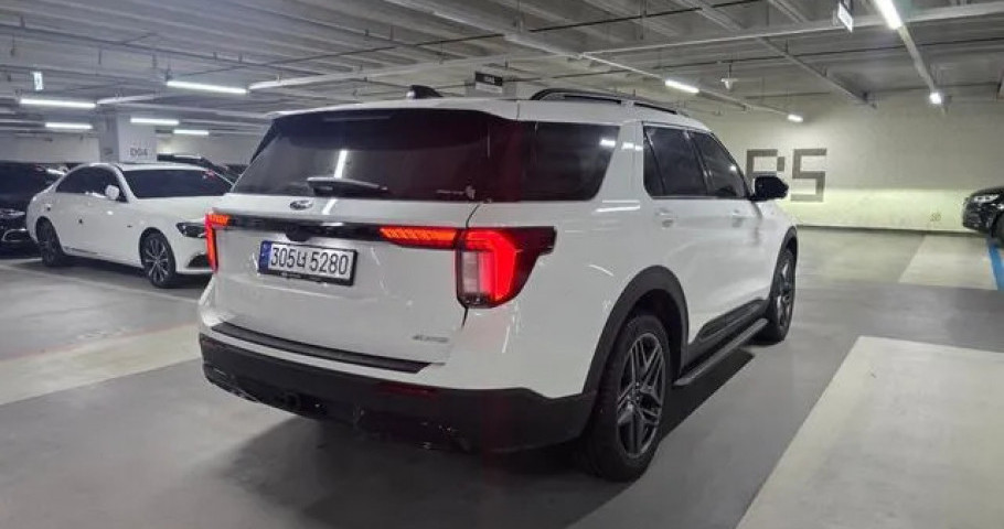 Ford Explorer 