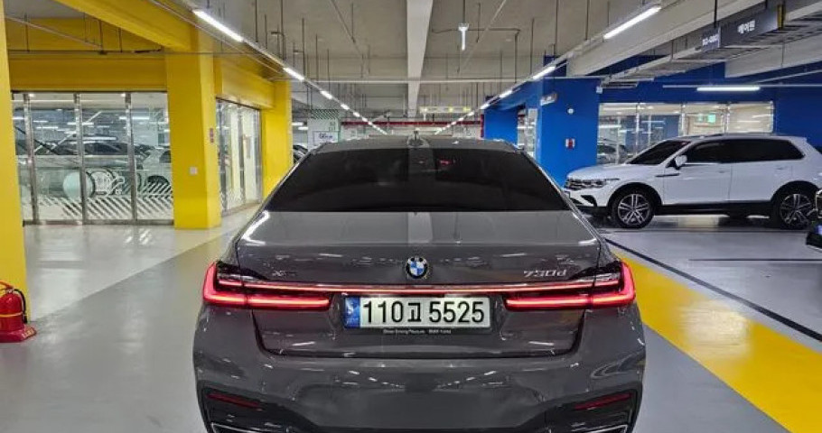 Bmw 7-Series 