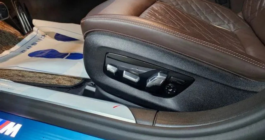 Bmw 7-Series 
