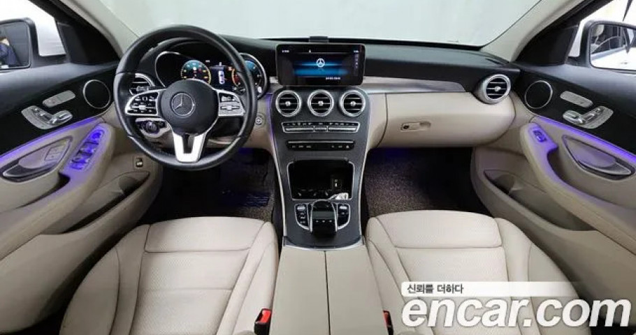 Mercedes-Benz C-Class 