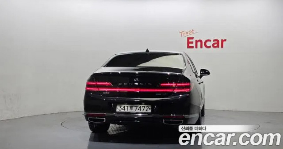 Genesis G90 