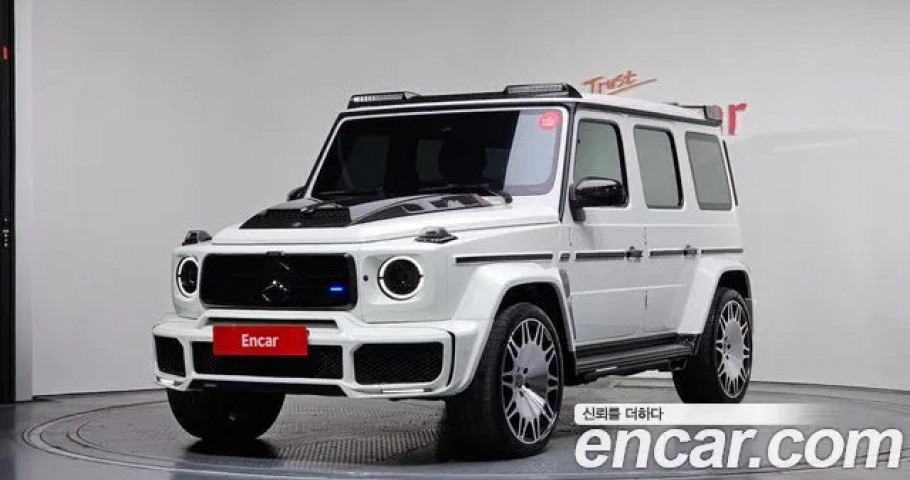 Mercedes-Benz G-Class 