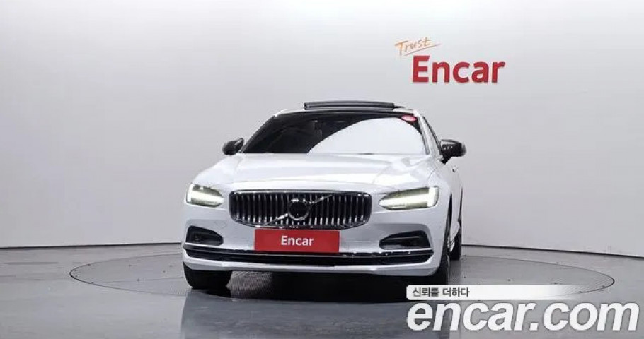 Volvo S90 