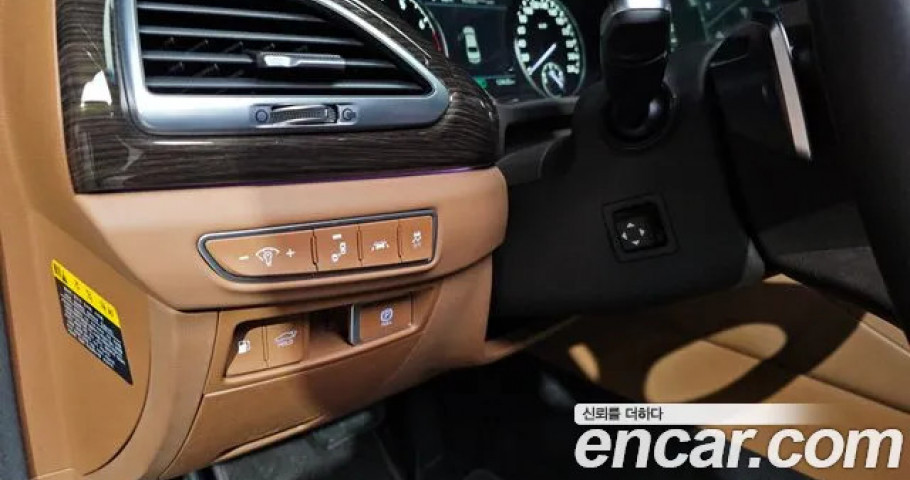 Genesis G90 