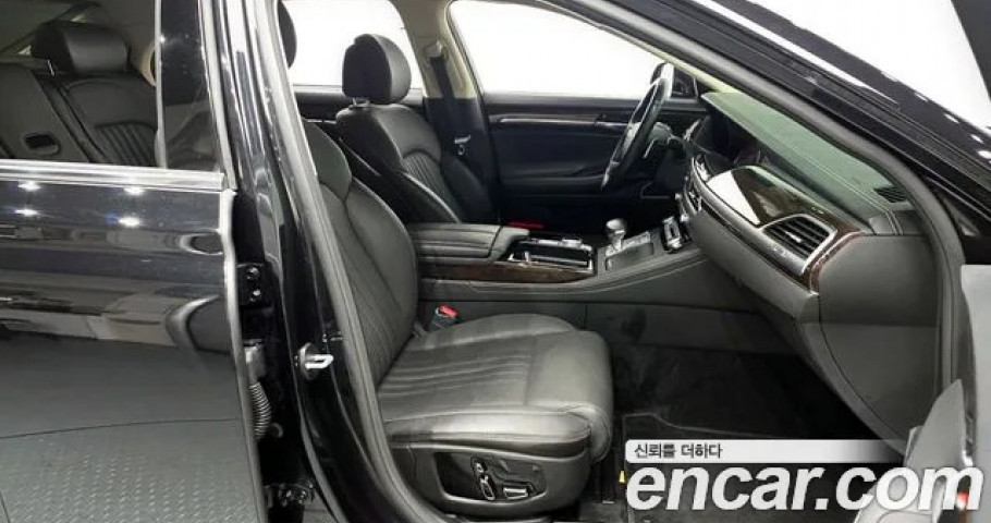 Genesis G90 