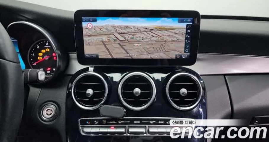 Mercedes-Benz C-Class 