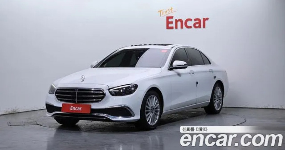 Mercedes-Benz E-Class 