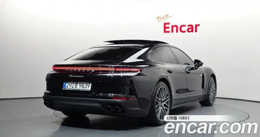 Porsche Panamera 