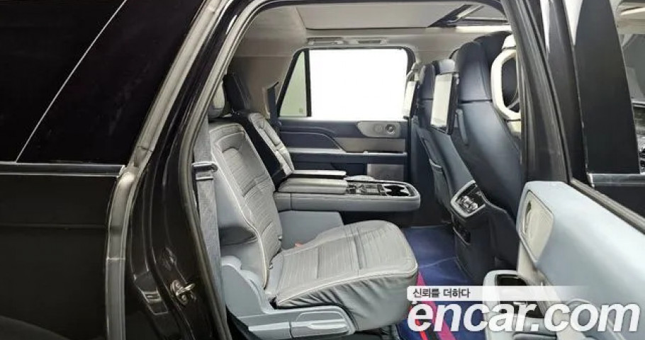 Lincoln Navigator 